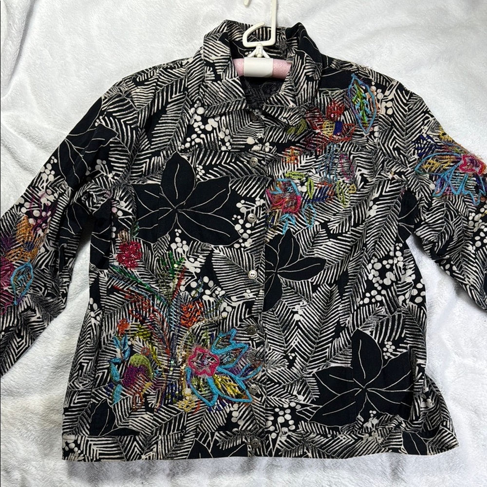 Vintage Laura Ashley Black and White Boxy Graphic Button Down Shirt size XL